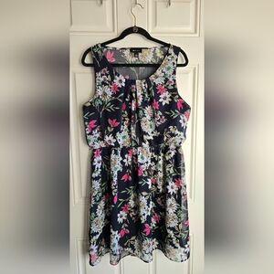 AB Studio XL Navy Blue Floral Sleeveless Midi Dress- Very Flattering!